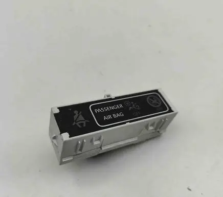 Passenger airbag on/off switch