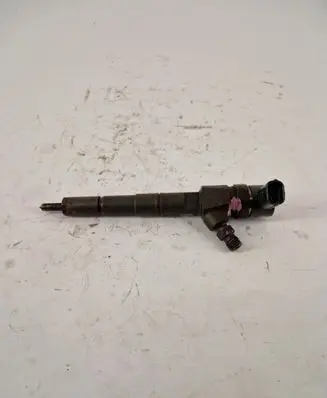 Opel Insignia A Fuel injector 0445110327