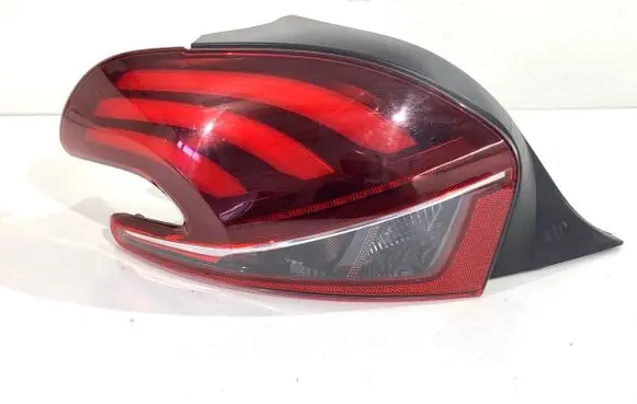 Peugeot 208 I Rear/tail lights 9810343080