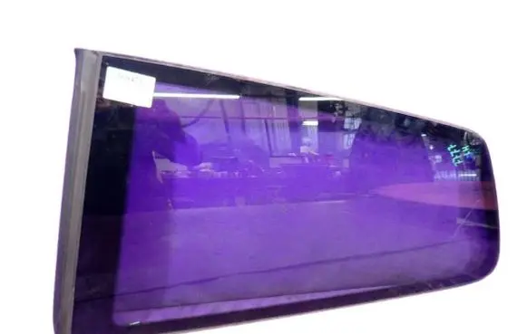 Volkswagen Polo IV 9N3 Rear side window