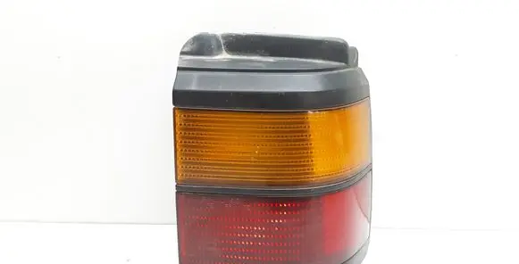 Volkswagen PASSAT B3 Rear/tail lights 333945257