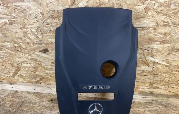 Mercedes-Benz C W205 Engine cover (trim) A2740160900