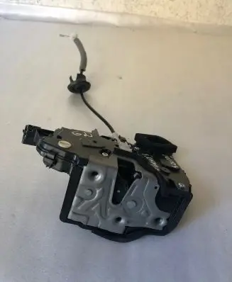Skoda Kamiq Rear door lock 10a839016b