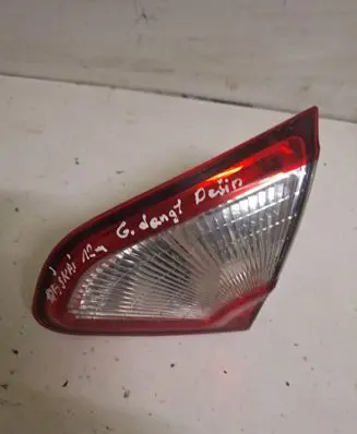 Nissan Qashqai Tailgate rear/tail lights 89503209