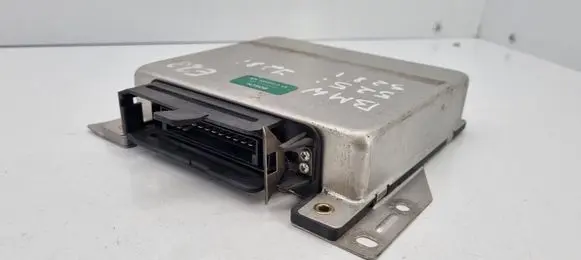 BMW 5 E28 Engine control unit/module 0280001300