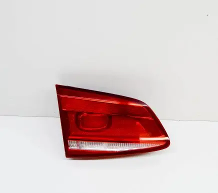 Volkswagen PASSAT B7 Tailgate rear/tail lights 3AF945093C