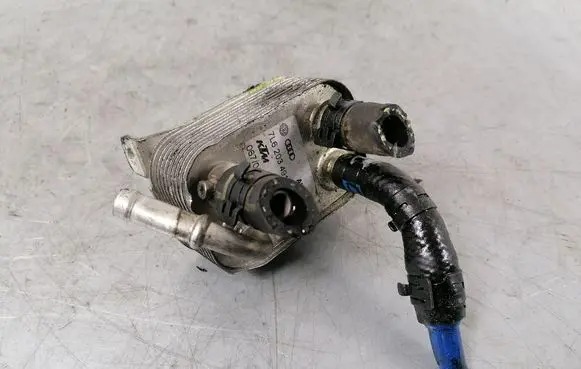 Audi Q7 4L Fuel cooler (radiator) 7L6203491D