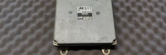 Hyundai H200 Engine control unit/module 3910042210 4079131652 97102