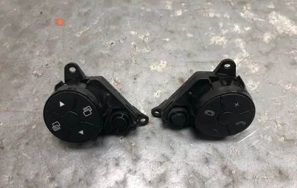 Mercedes-Benz Sprinter W906 Steering wheel buttons/switches 9069052301-BILI 9069052301 9069052000