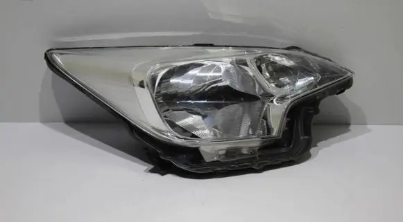 Toyota Verso Headlight/headlamp
