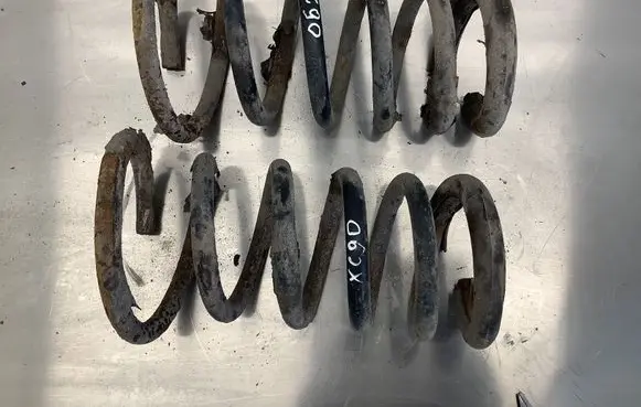 Volvo XC90 Rear coil spring 