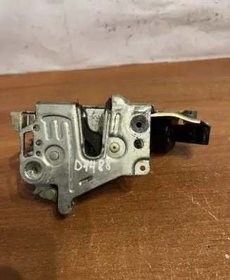 Mercedes-Benz E W210 Tailgate/trunk/boot lock/catch/latch 2027300535 D1488
