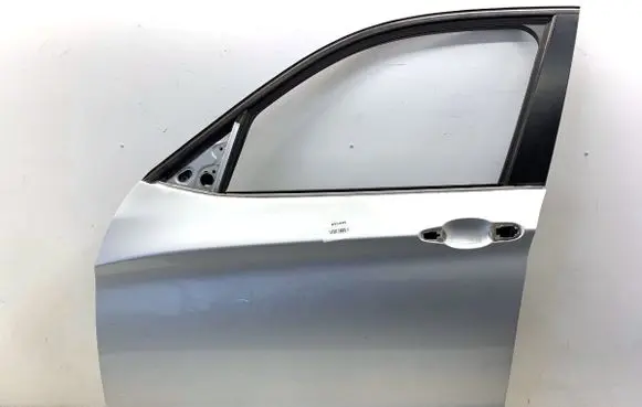 BMW X3 F25 Front door 354