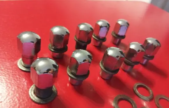 Chevrolet Corvette Nuts/bolts 