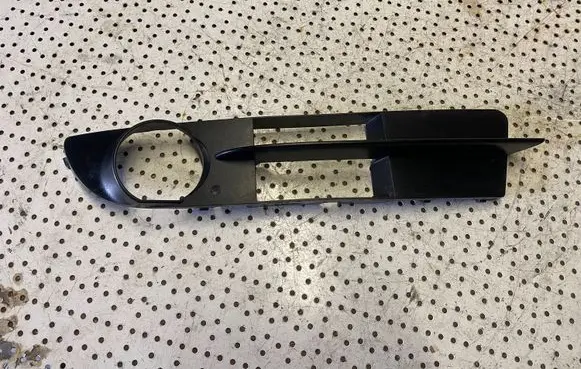 BMW 5 E60 E61 Front bumper lower grill 51117049243