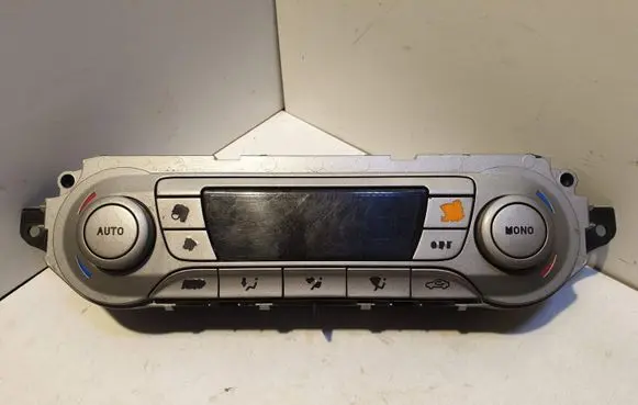 Ford Focus Climate control unit 7M5T18C612CC