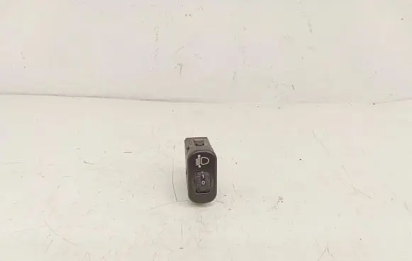 Mercedes-Benz Sprinter W901 W902 W903 W904 Headlight level height control switch 0005444831