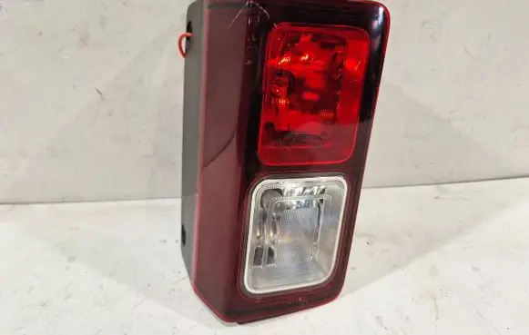 Renault Trafic III (X82) Rear/tail lights 265542955R