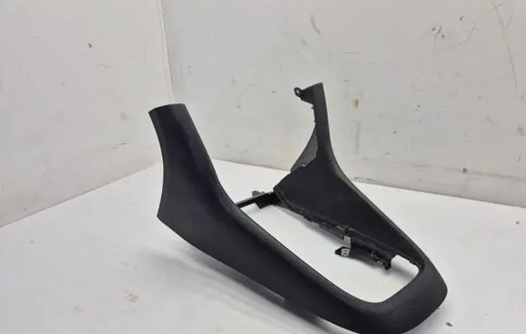 Volkswagen Golf VI Other center console (tunnel) element 5K0863681B