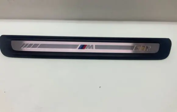 BMW 3 G20 G21 Front sill trim cover 8079739 0P00111