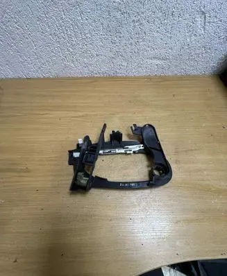 BMW 7 E65 E66 Front door exterior handle/bracket 7013701705 F6489
