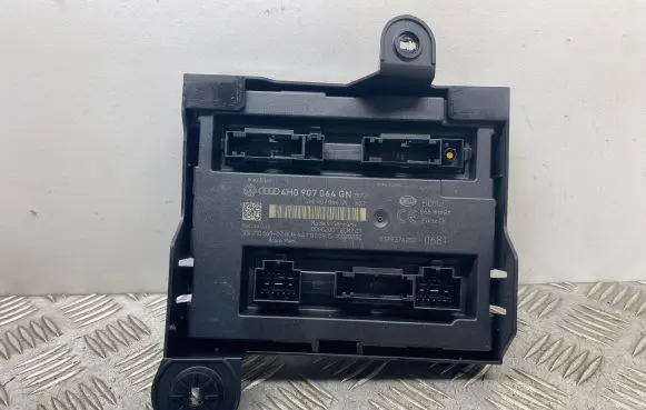 Audi A7 S7 4G Comfort/convenience module 4H0907064GN