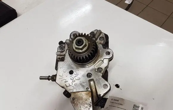 Renault Scenic II - Grand scenic II Fuel injection high pressure pump 0445010099 8200680077 78731