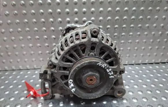 Renault Clio II Generator/alternator S16874271 8200065730