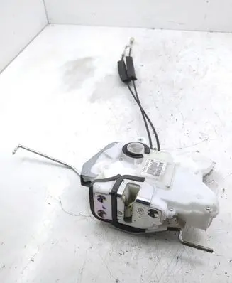 Honda CR-V Front door lock 72151SWAE1