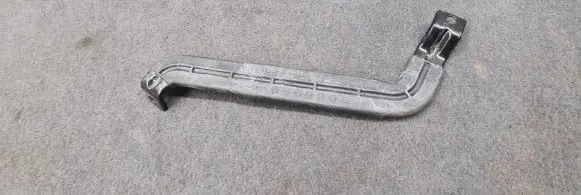 Battery bracket