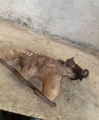 Lexus ES 250 - 300 - 330 Exhaust manifold