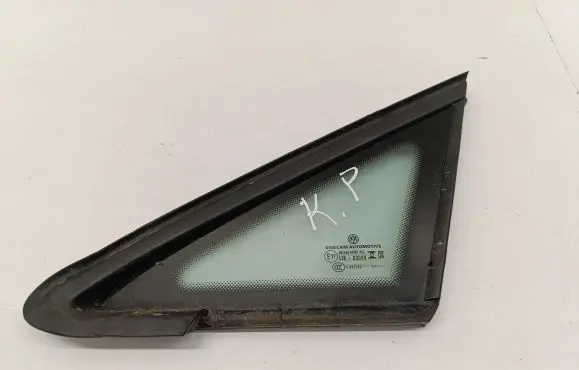 Volkswagen Golf VIII Front triangle window/glass 43R00099