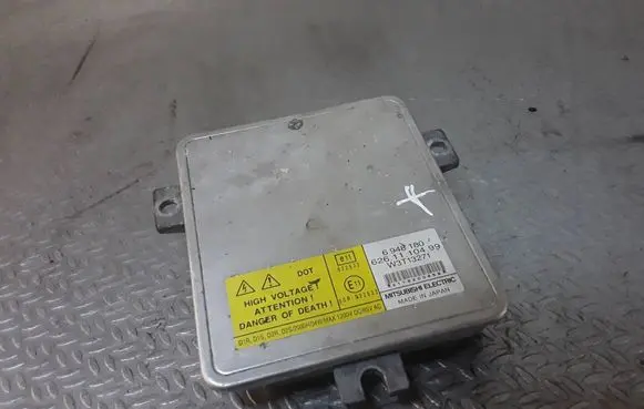 Volvo XC70 Headlight ballast module Xenon 6948180 6261110499