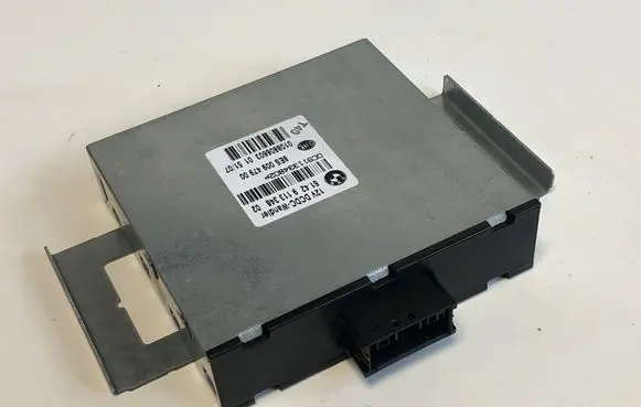 BMW 3 E90 E91 Voltage converter inverter 911334802 9113348 61429113348