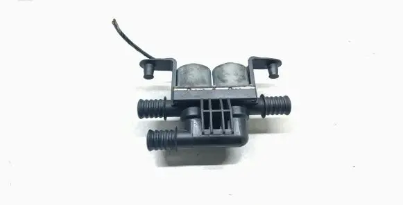 BMW X5 E70 Coolant heater control valve 6910544 64116910544