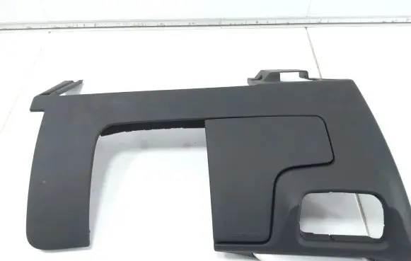 Dashboard lower bottom trim panel