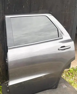 Dodge Durango Rear door
