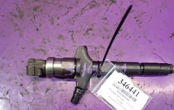 Renault Vel Satis Fuel injector