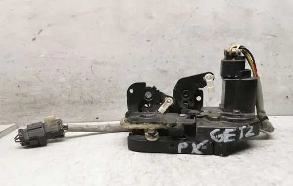 Hyundai Getz Front door lock