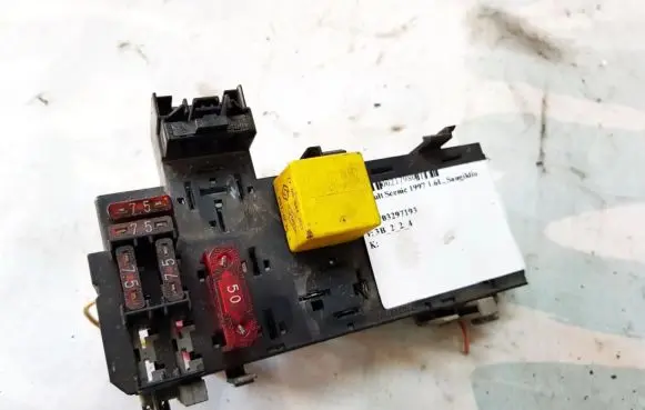 Renault Scenic I Fuse box set 7703297193