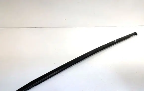 Peugeot 2008 I Loading door glass trim molding