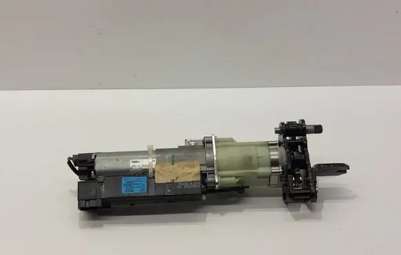 Volkswagen PASSAT B6 Tailgate/trunk/boot lift motor 3C9827383F