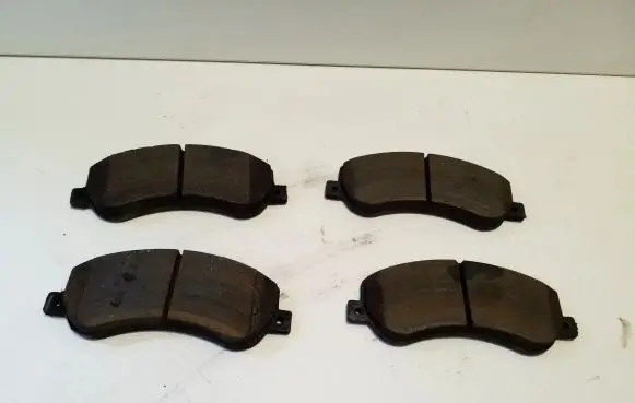Volkswagen Amarok Brake pads (front) 