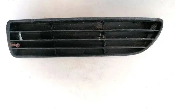 Audi A4 S4 B5 8D Front bumper lower grill 8D0807345B