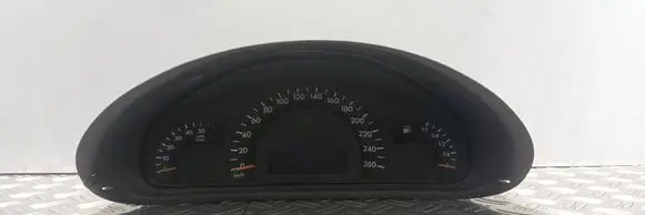 Speedometer (instrument cluster)