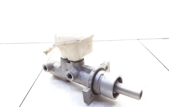 Citroen Xsara Picasso Master brake cylinder 0204024817
