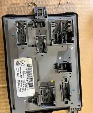 Mercedes-Benz GLS X167 Central body control module A1679000414