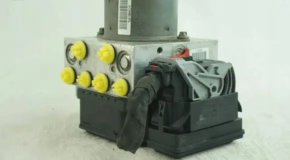 Volkswagen PASSAT B7 ABS Pump 3AA614109AS
