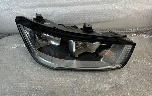 Audi A1 Headlight/headlamp 8XA941004