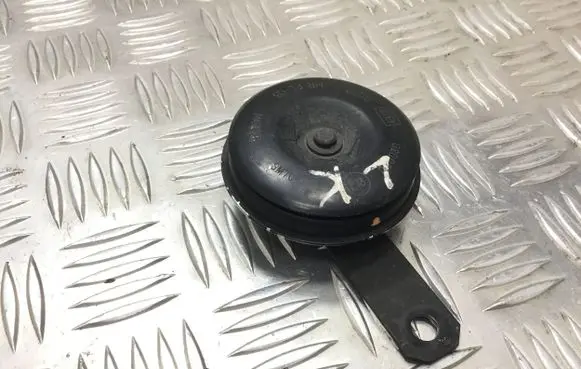 Toyota Land Cruiser (J150) Horn signal E13000030